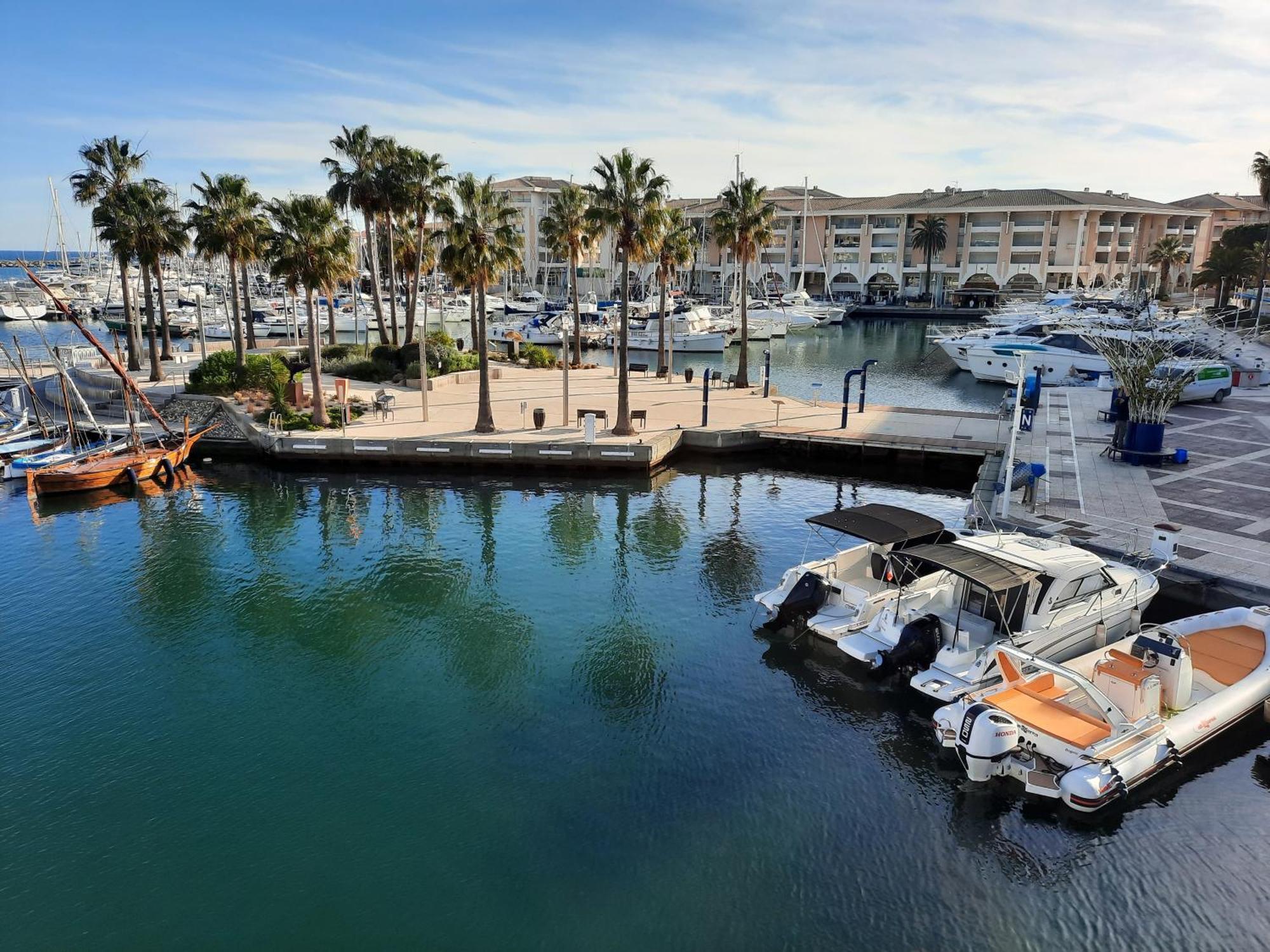 Appartement Coeur Marina à Fréjus Extérieur photo